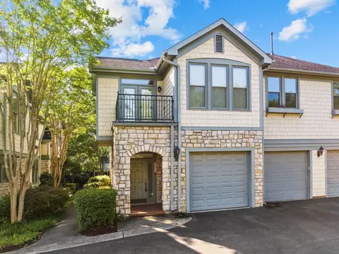 508 Presque Isle Ln #500, Chapel Hill, NC 27514