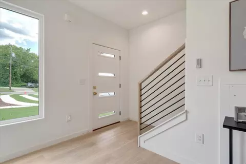 504 Commonwealth St, Durham, NC 27701 photo 2