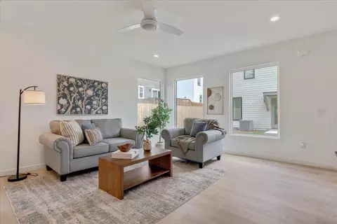 504 Commonwealth St, Durham, NC 27701 photo 5