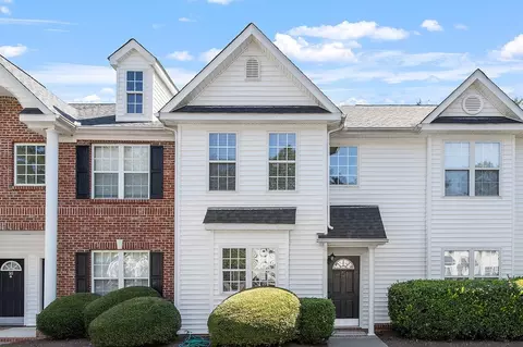 17 Moorefield Ct, Durham, NC 27705