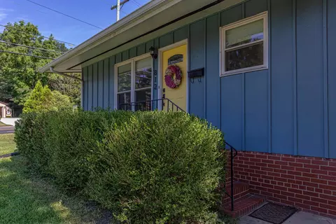 812 W Murray Ave, Durham, NC 27704 photo 2