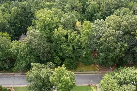 114 Cobblestone Dr, Chapel Hill, NC 27516 photo 6