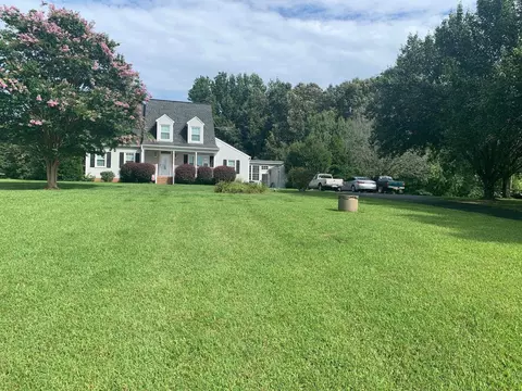 10388 N Nc 62 Hwy, Milton, NC 27305