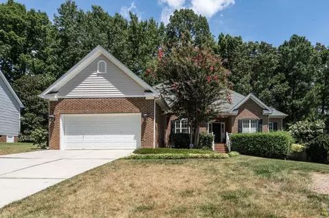 109 Moravia Ln, Cary, NC 27513