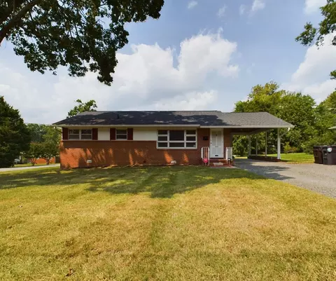 2706 Richwood Rd, Durham, NC 27705
