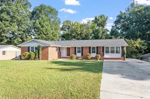 300 Hillside Dr, Smithfield, NC 27577 photo 3
