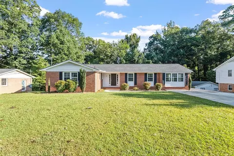 300 Hillside Dr, Smithfield, NC 27577