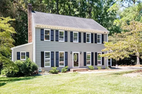 6513 Dresden Ln, Raleigh, NC 27612