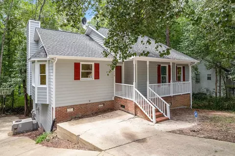 716 Grandview Dr, Durham, NC 27703 photo 3