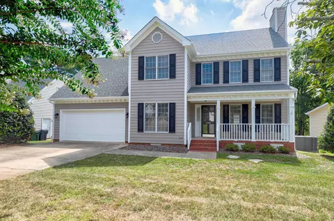 2018 Battlewood Rd, Apex, NC 27523