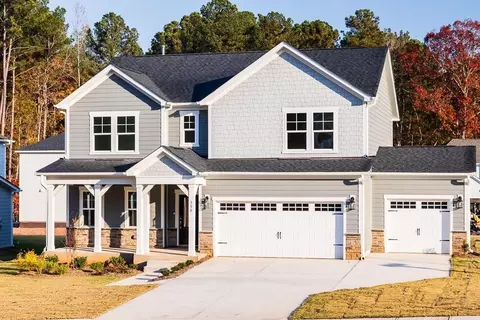 158 Hickory Grove Dr, Sanford, NC 27330