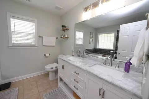 6 Olivene Dr, Durham, NC 27703 photo 8