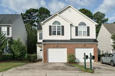 2109 Thornblade Dr, Raleigh, NC 27604