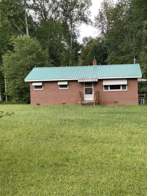 847 Old Sanford Rd, Moncure, NC 27559