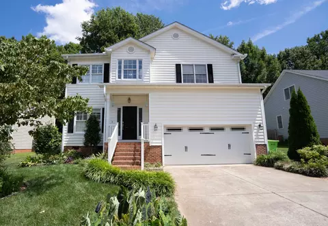 8905 Erinsbrook Dr, Raleigh, NC 27617