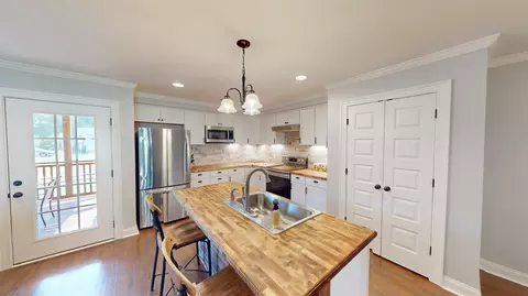 1011 Dixie Dr, Selma, NC 27576 photo 14