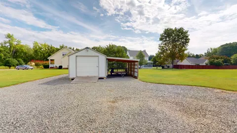 1011 Dixie Dr, Selma, NC 27576 photo 36