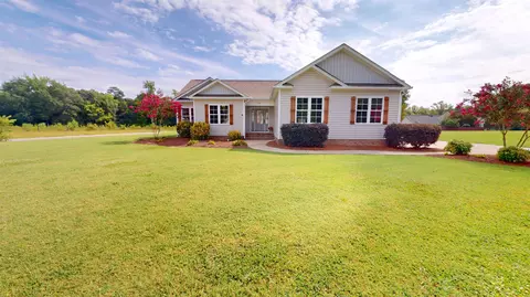 1011 Dixie Dr, Selma, NC 27576 photo 4