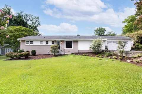 3124 Dogwood Dr, Raleigh, NC 27604
