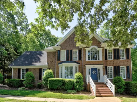 104 Lafoy Dr, Clayton, NC 27527
