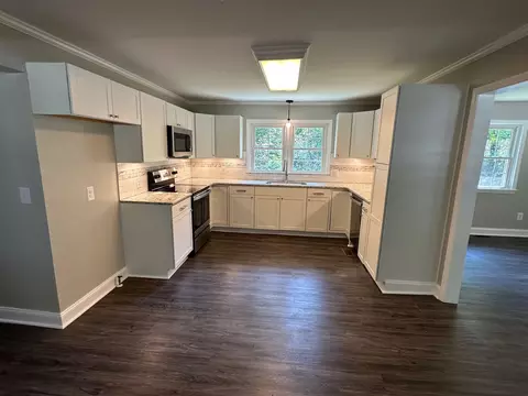 105 Hicks St, Erwin, NC 28339 photo 4