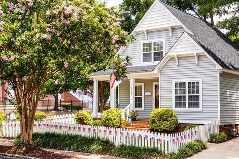 701 S Bloodworth St, Raleigh, NC 27601