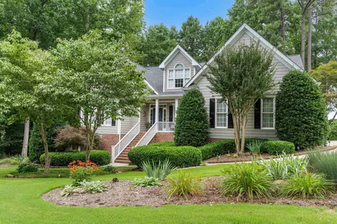 904 Neuse Ridge Dr, Clayton, NC 27527