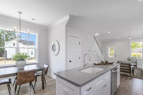 908 A Oakland Ave, Durham, NC 27705 photo 6
