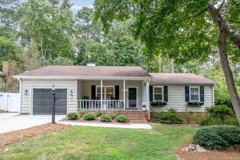 108 Trappers Run Dr, Cary, NC 27513