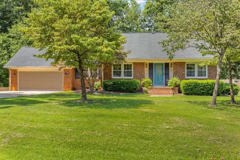 29 London Ln, Mebane, NC 27302