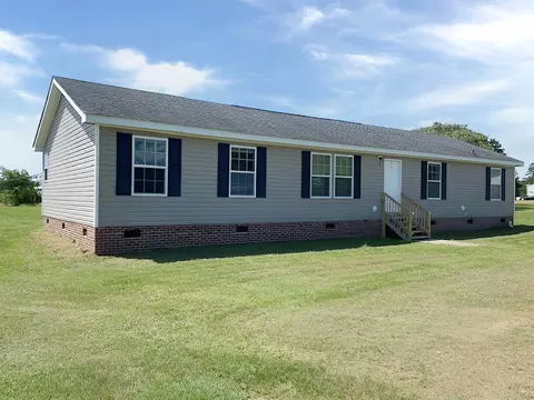 94 Artesian Spg, Dunn, NC 28334