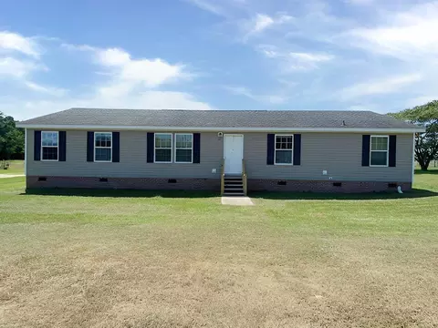 94 Artesian Spring Ln, Dunn, NC 28334 photo 2