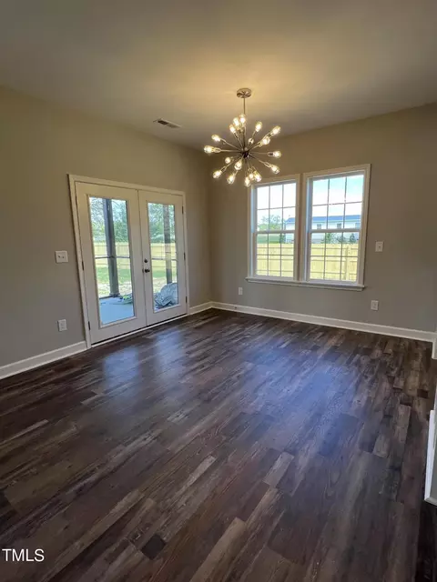 131 Crownview Ln, Dunn, NC 28334 photo 9