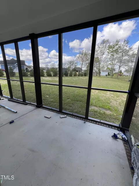 131 Crownview Ln, Dunn, NC 28334 photo 6