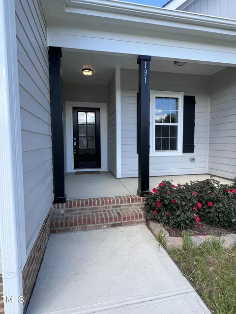 131 Crownview Ln, Dunn, NC 28334 photo 4
