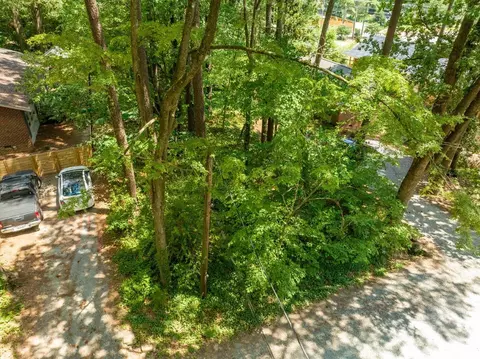 2704 Ashley St, Durham, NC 27704 photo 5