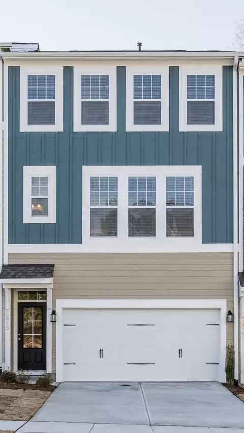 2817 Austin Falls Sta #404, Apex, NC 27502