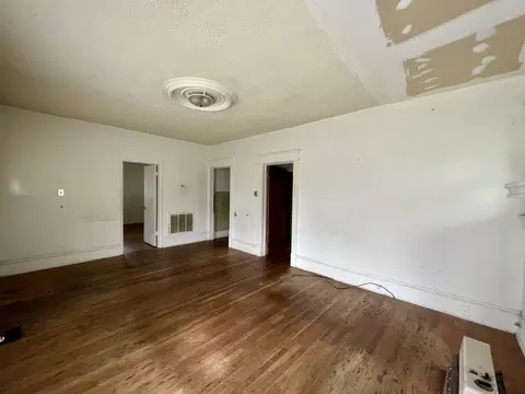 1309 Lancaster St, Durham, NC 27701 photo 3
