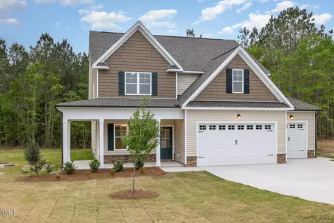 102 Spumante Ct, Princeton, NC 27569