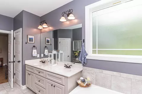 8017 N Pine Shadows Dr, Garner, NC 27529 photo 11