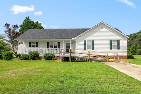 209 Bentwood Ln, Clayton, NC 27520