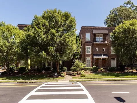 622 N Elm St, Greensboro, NC 27401