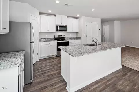 61 Barnsley Rd, Angier, NC 27501 photo 7