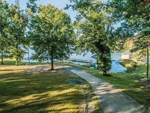 283 Lynch Point Rd, Macon, NC 27551 photo 4