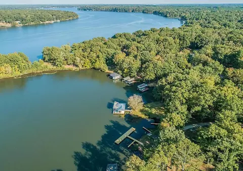 283 Lynch Point Rd, Macon, NC 27551 photo 5