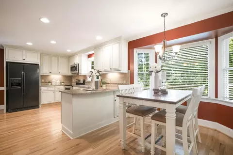 6117 Valley Estates Dr, Raleigh, NC 27612