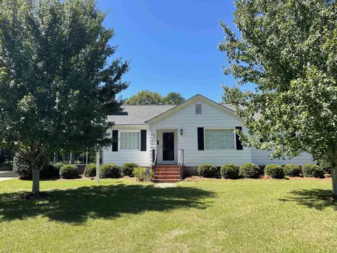 205 N Wayne Ave, Dunn, NC 28334 photo 1