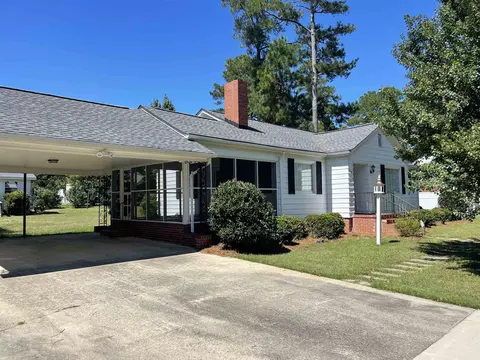 205 N Wayne Ave, Dunn, NC 28334 photo 4