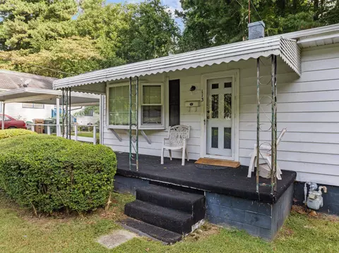 Exterior - 113 E Johnson St, Cary, NC 27513 photo 11 of 16