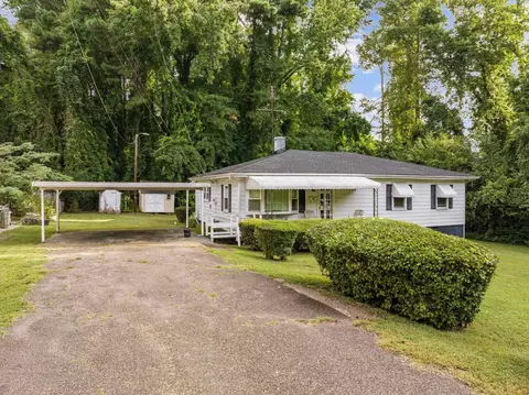 Exterior - 113 E Johnson St, Cary, NC 27513 photo 3 of 16